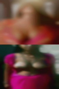 Wet bi girls in swinging Lagrange.